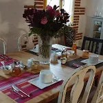 D'hotes Et Gites- L'abri Sous Roche 3*