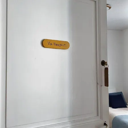 Bed & Breakfast D'hotes Et Gites- L'abri Sous Roche Tautavel