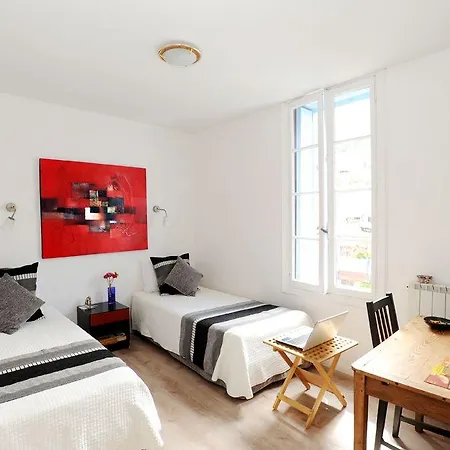 B&B D'hotes Et Gites- L'abri Sous Roche