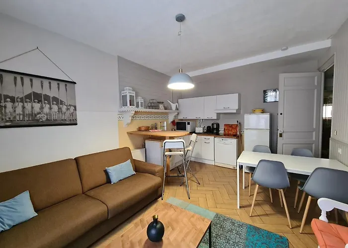 D'hôtes Et Gîtes- L'abri Sous Roche 3* Tautavel